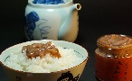 ご飯が進むピリ辛のイカの塩辛　＜瓶詰＞
