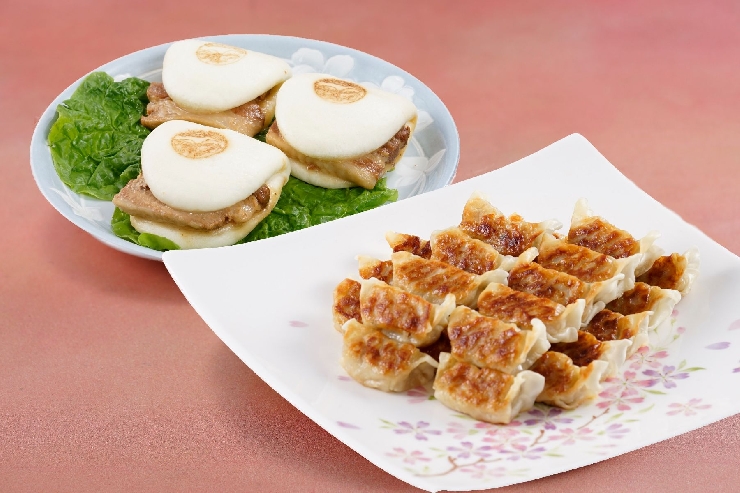 豚角煮まんじゅうと長崎ひとくち餃子セット