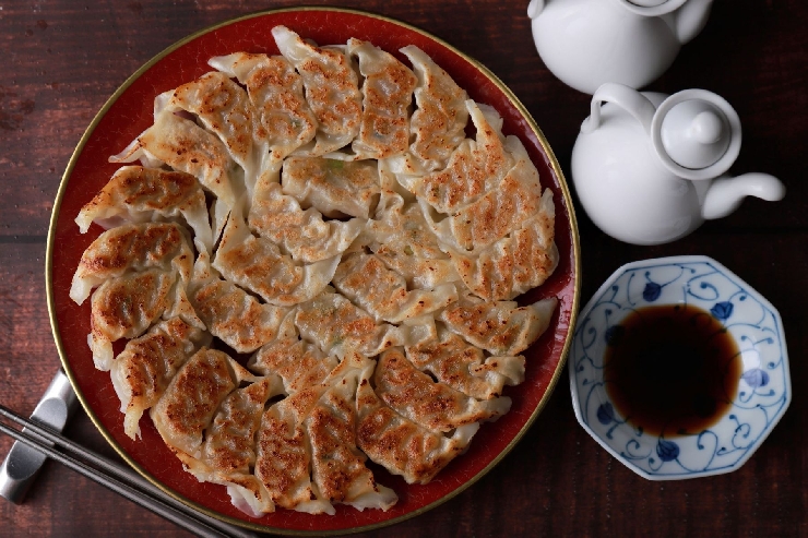 豚角煮まんじゅうと長崎ひとくち餃子セット