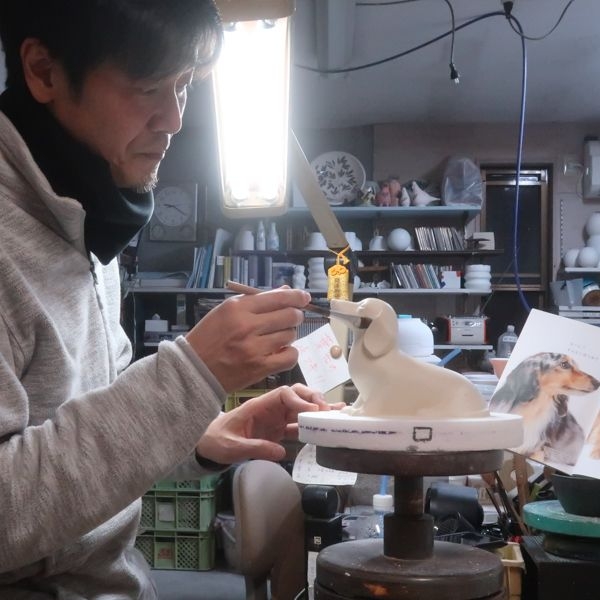 犬用ペットお骨壷ZUTTO【ミニチュアダックスフンド】磁器彫刻