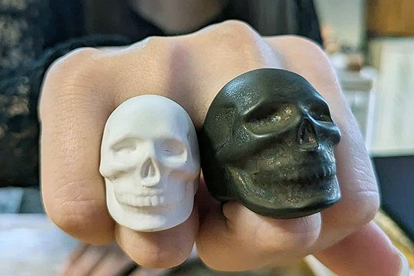 スカルリング ミニ 白｜磁器彫刻作家・福重英一郎